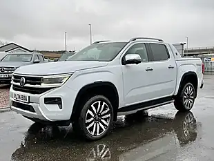 Used 2024 Volkswagen Amarok Aventura Clear White - Interior and Exterior details 3