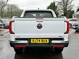 Used 2024 Volkswagen Amarok Aventura Clear White - Interior and Exterior details 7