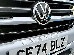 Used 2024 Volkswagen Amarok Aventura Midnight Black - Interior and Exterior details 12