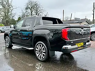 Used 2024 Volkswagen Amarok Aventura Midnight Black - Interior and Exterior details 7