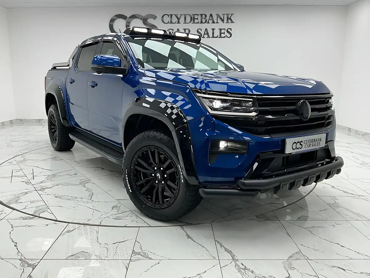 Used 2024 Volkswagen Amarok Style Mid Blue - Front View