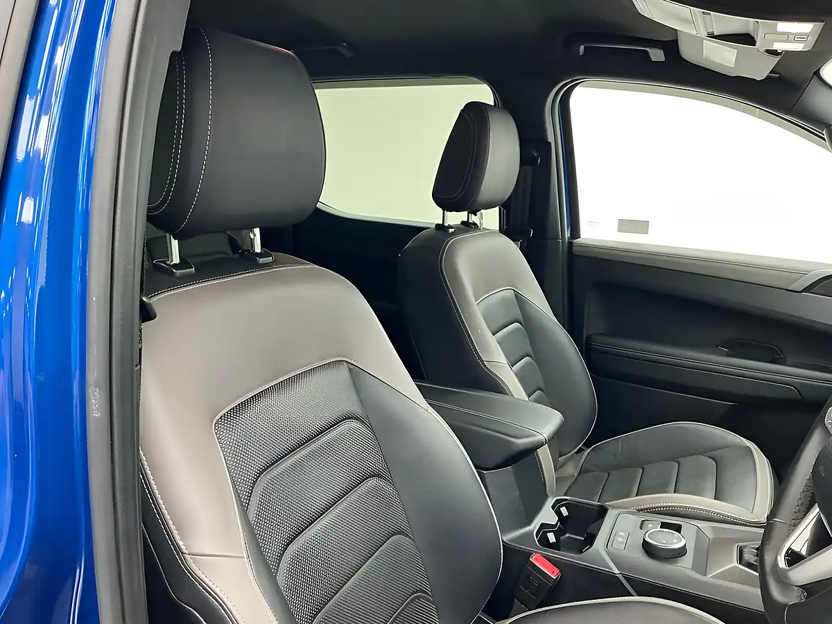 Used 2024 Volkswagen Amarok Style Mid Blue - Interior and Exterior details 10