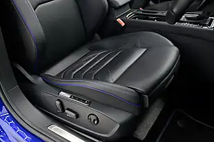 Used 2024 Volkswagen Arteon R Shooting Brake Blue - Interior and Exterior details 17