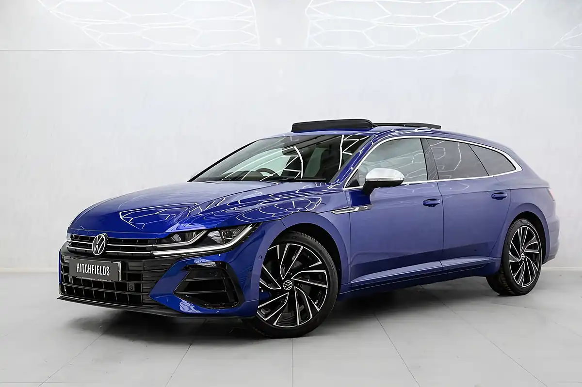 Used 2024 Volkswagen Arteon R Shooting Brake Blue - Interior and Exterior details 5