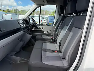 Used 2024 Volkswagen Crafter Commerce Plus White - Interior and Exterior details 11