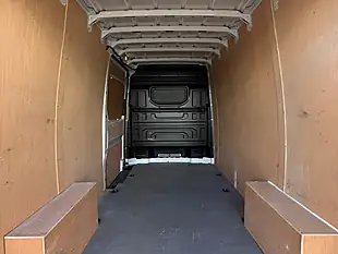 Used 2024 Volkswagen Crafter Commerce Plus White - Interior and Exterior details 14
