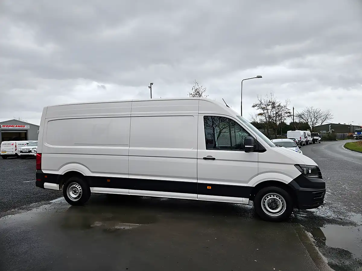 Used 2024 Volkswagen Crafter CR35 Lwb White - Interior and Exterior details 2