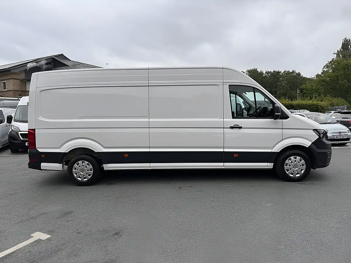 Used 2024 Volkswagen Crafter Startline L3H2 White - Interior and Exterior details 8
