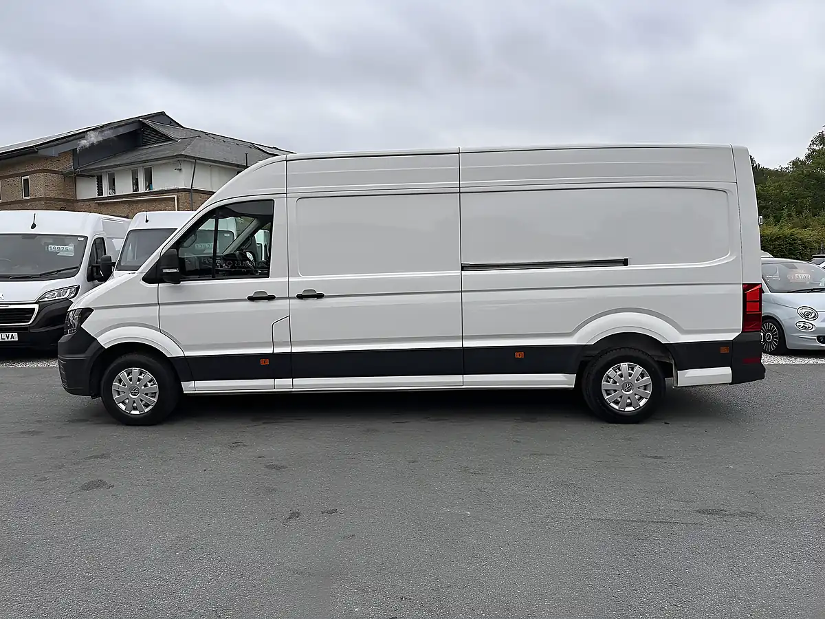 Used 2024 Volkswagen Crafter Startline L3H2 White - Interior and Exterior details 9