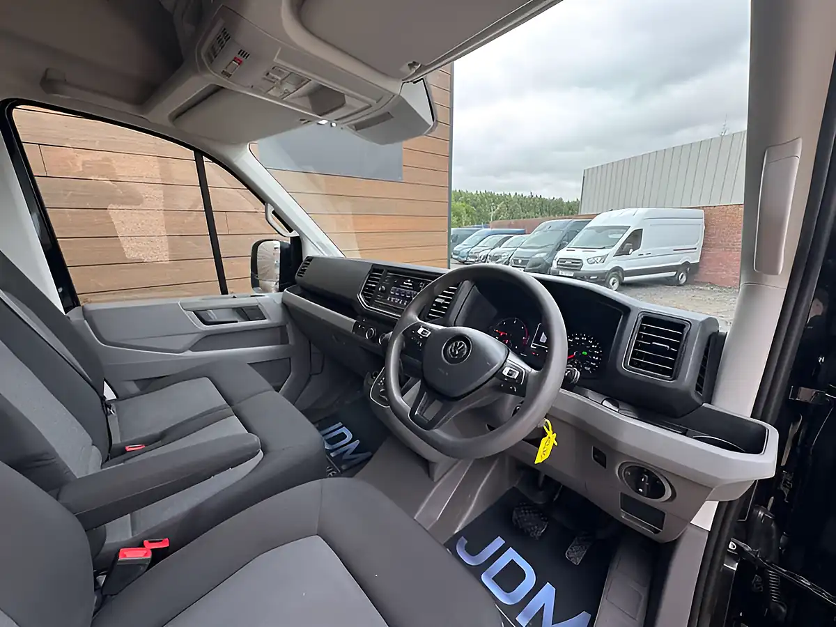 Used 2024 Volkswagen Crafter Trendline Black - Interior and Exterior details 14