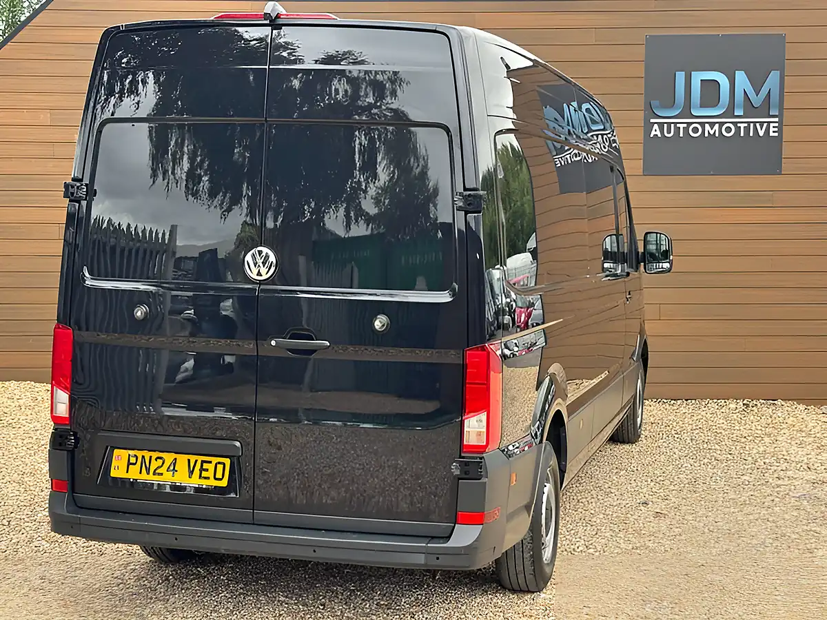 Used 2024 Volkswagen Crafter Trendline Black - Interior and Exterior details 3