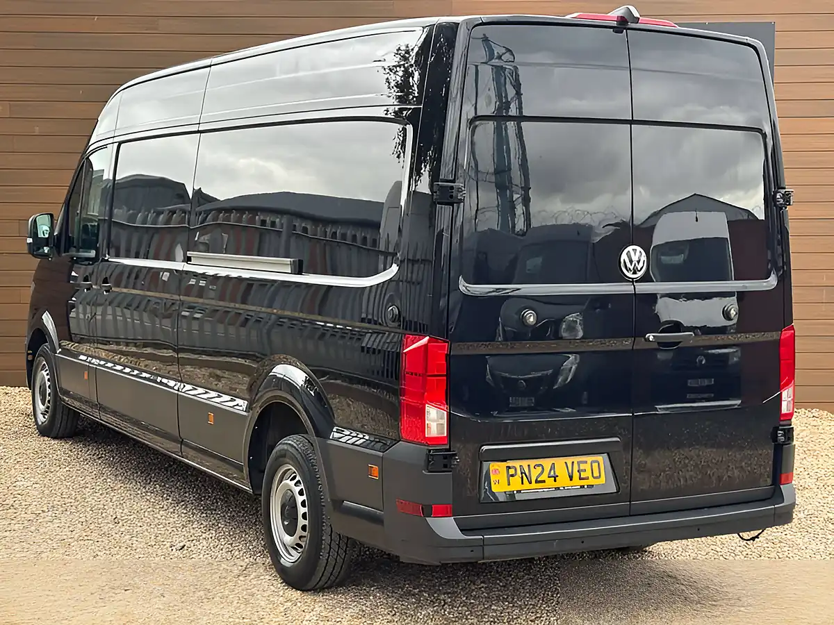 Used 2024 Volkswagen Crafter Trendline Black - Interior and Exterior details 6