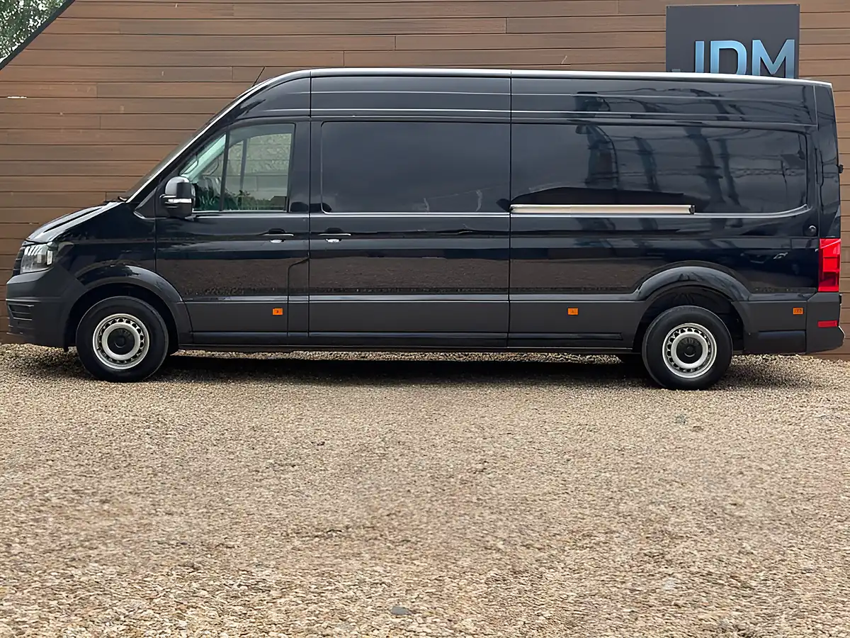 Used 2024 Volkswagen Crafter Trendline Black - Interior and Exterior details 7