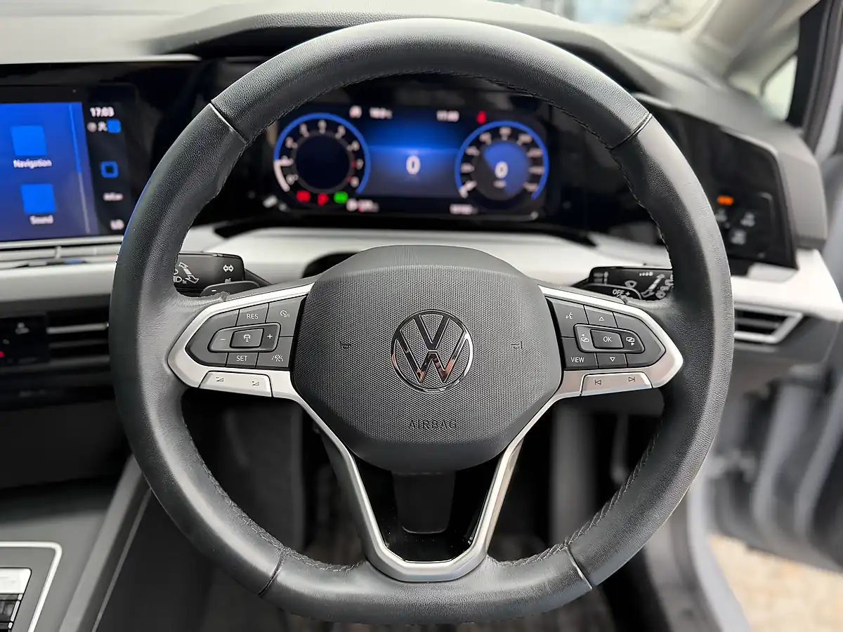 Used 2024 Volkswagen Golf Active Grey - Interior and Exterior details 16
