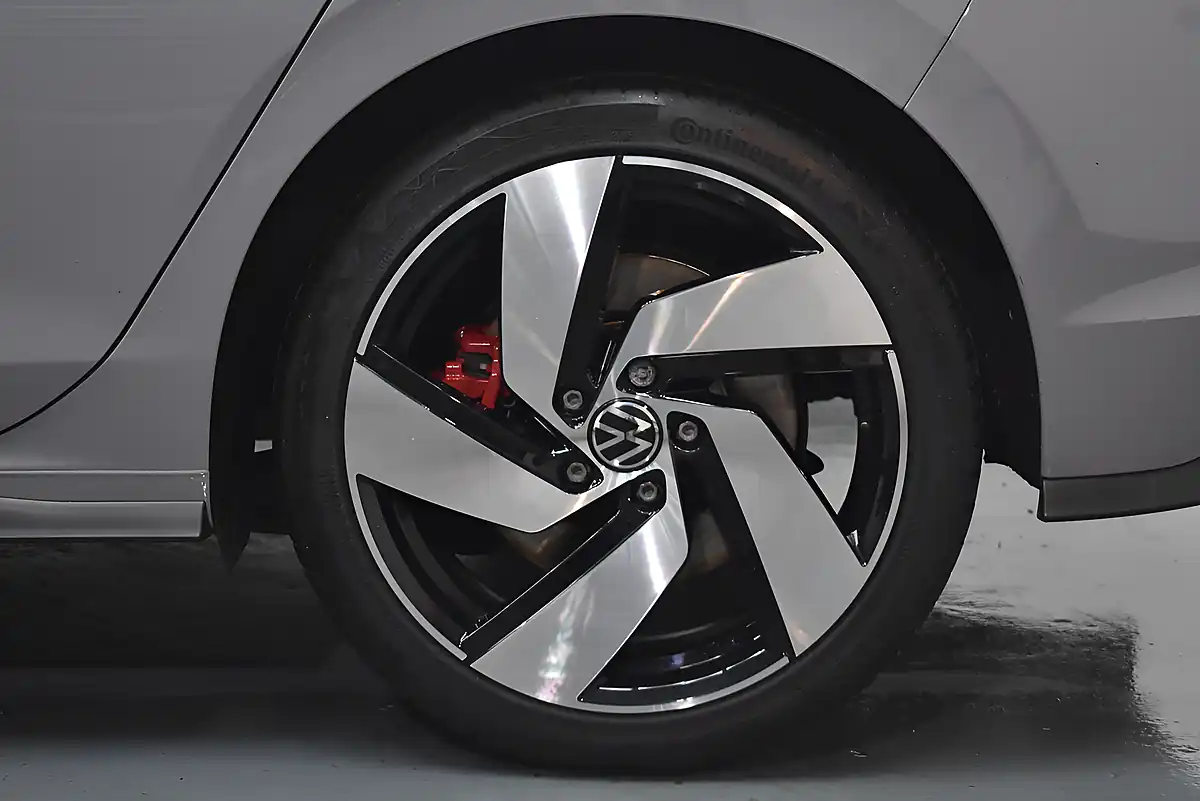 Used 2024 Volkswagen Golf GTI Grey - Interior and Exterior details 9