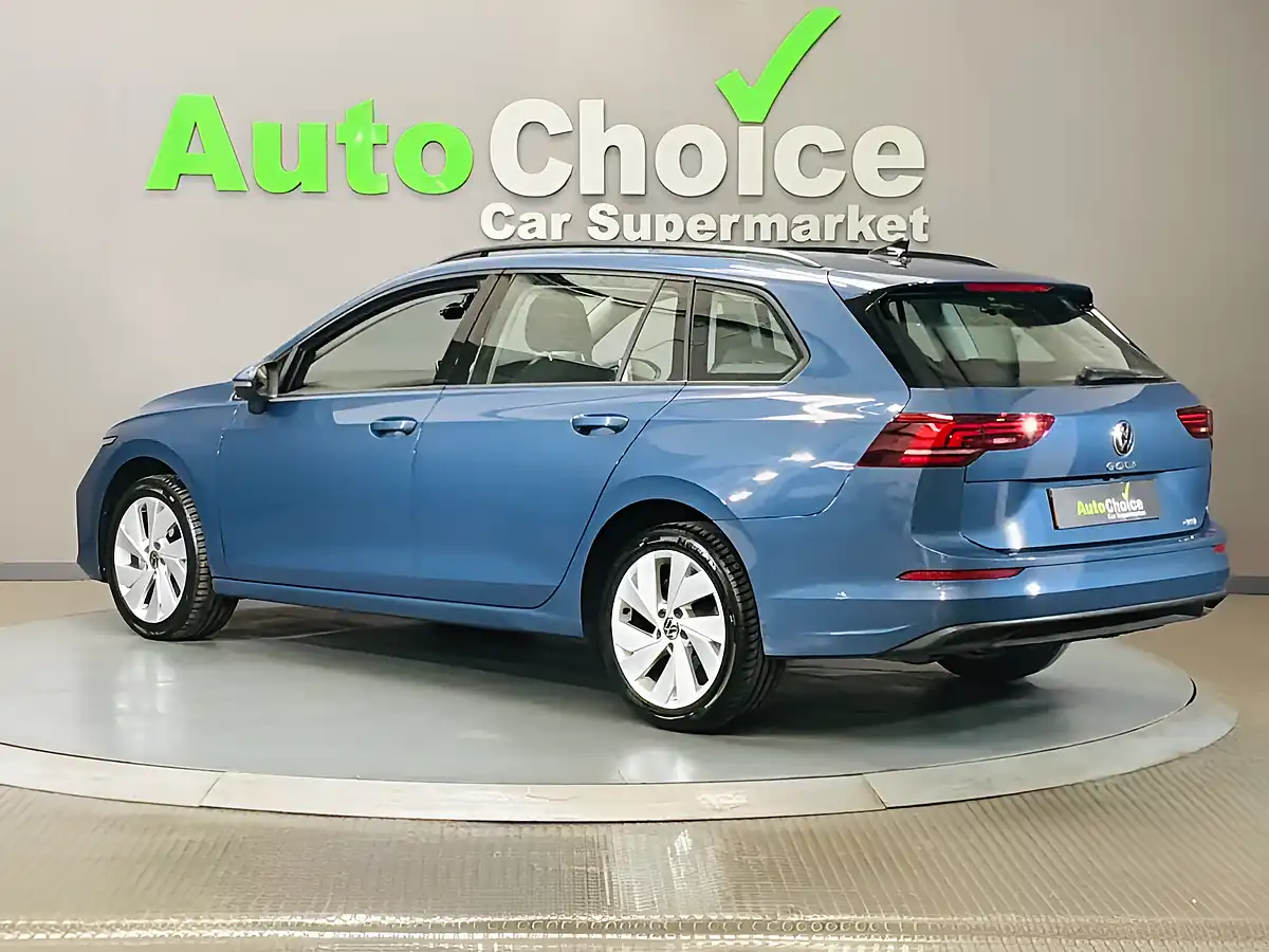 Used 2024 Volkswagen Golf Life Anemone Blue - Interior and Exterior details 10