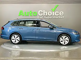 Used 2024 Volkswagen Golf Life Anemone Blue - Interior and Exterior details 17