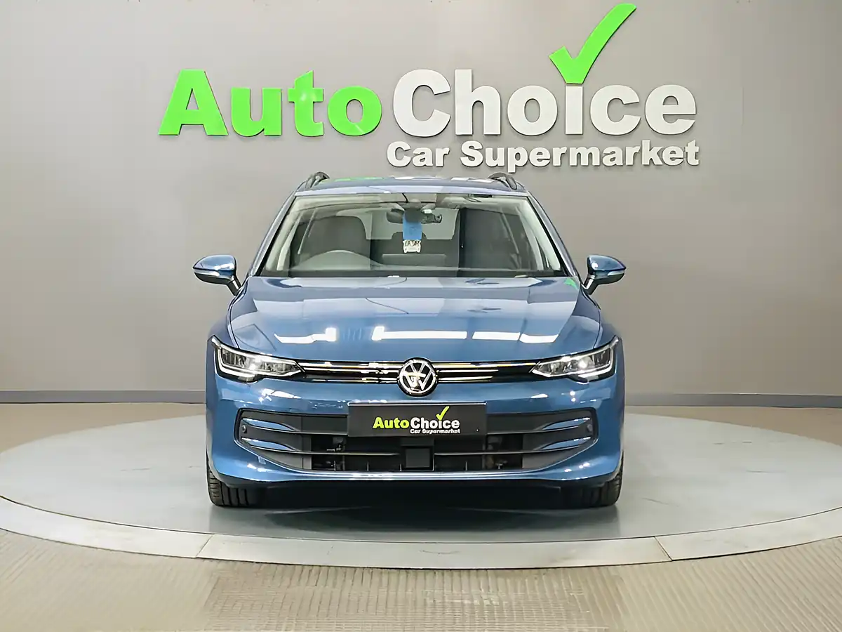 Used 2024 Volkswagen Golf Life Anemone Blue - Interior and Exterior details 3