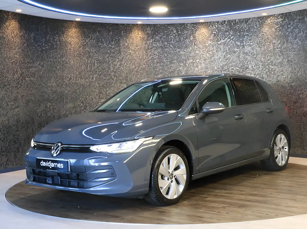 Used 2024 Volkswagen Golf Match Urano Grey - Interior and Exterior details 3