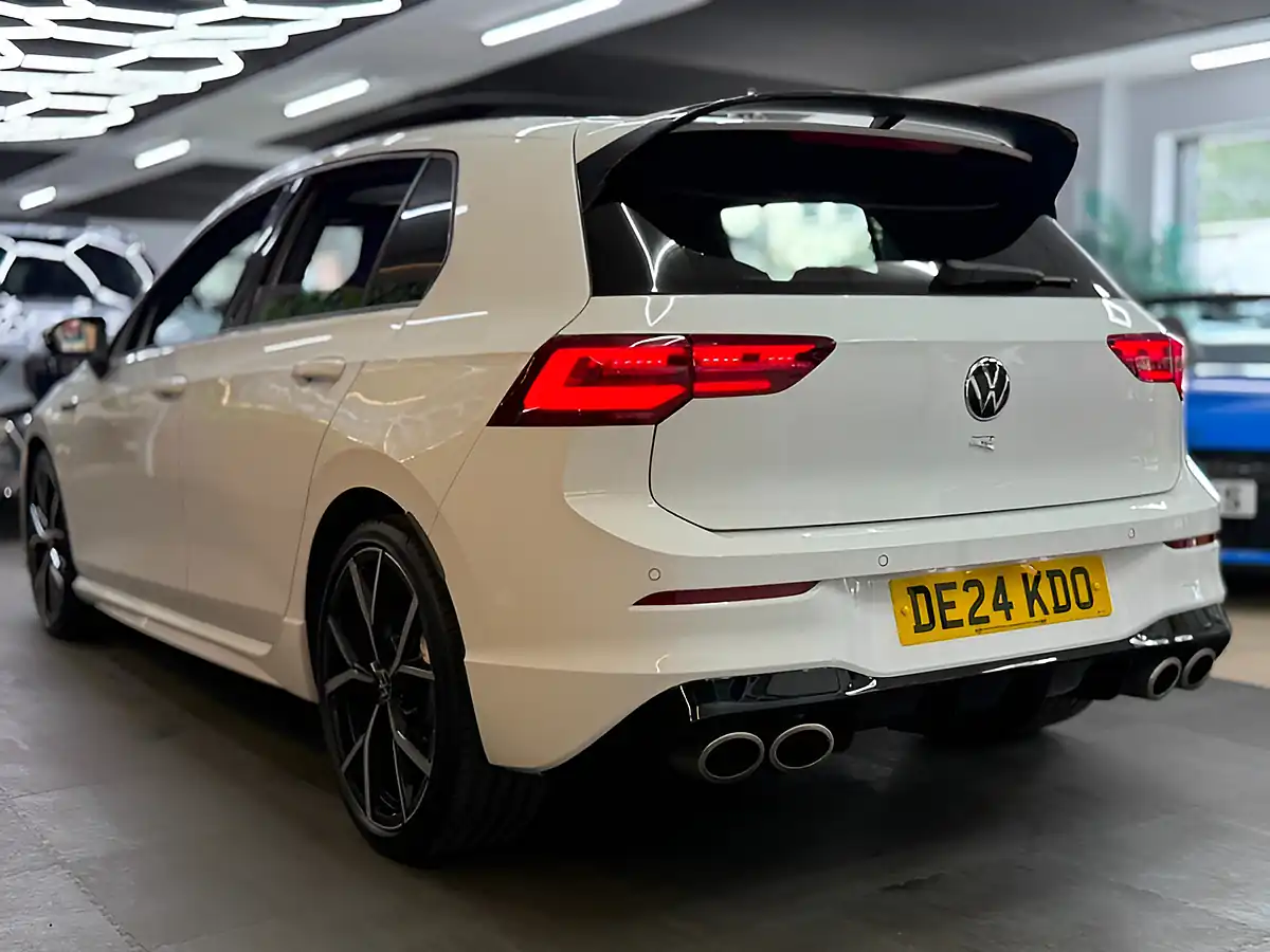 Used 2024 Volkswagen Golf R 4MOTION Dsg White - Interior and Exterior details 10