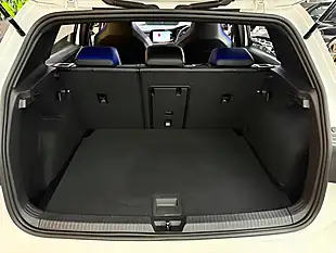 Used 2024 Volkswagen Golf R 4MOTION Dsg White - Interior and Exterior details 20