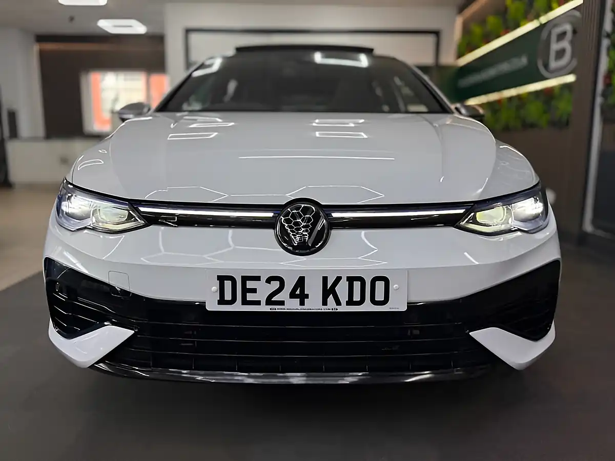 Used 2024 Volkswagen Golf R 4MOTION Dsg White - Interior and Exterior details 5