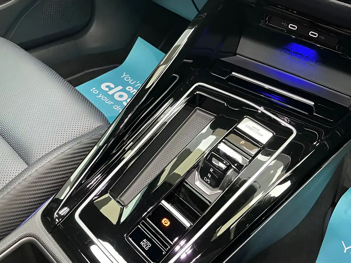 Used 2024 Volkswagen Golf R Black Edition Blue - Interior and Exterior details 10