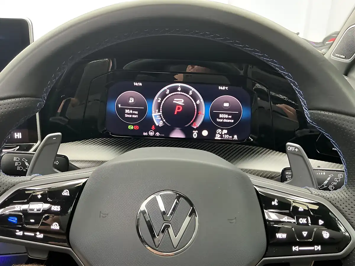 Used 2024 Volkswagen Golf R Black Edition Blue - Interior and Exterior details 17