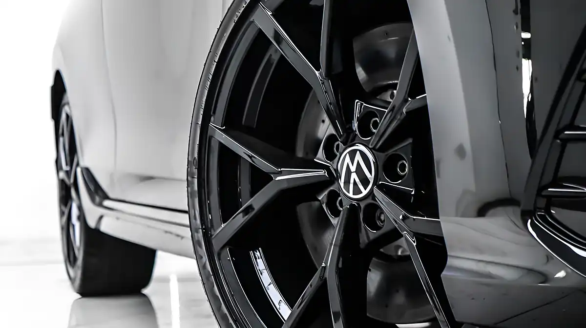 Used 2024 Volkswagen Golf R Black - Interior and Exterior details 6