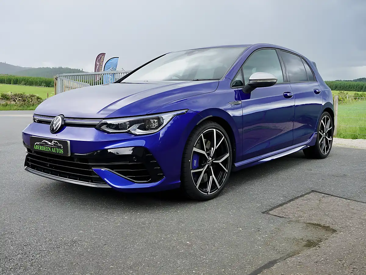 Used 2024 Volkswagen Golf R Blue - Interior and Exterior details 3