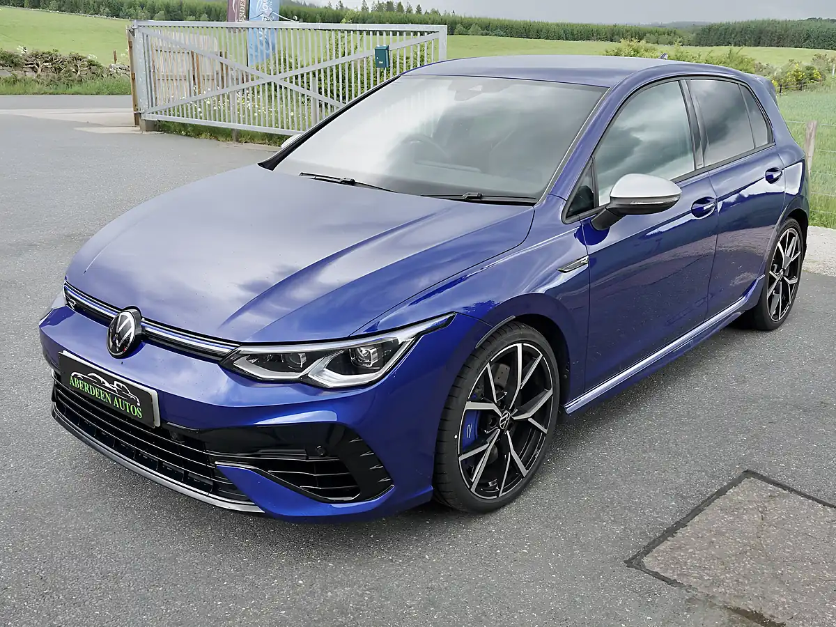Used 2024 Volkswagen Golf R Blue - Interior and Exterior details 5