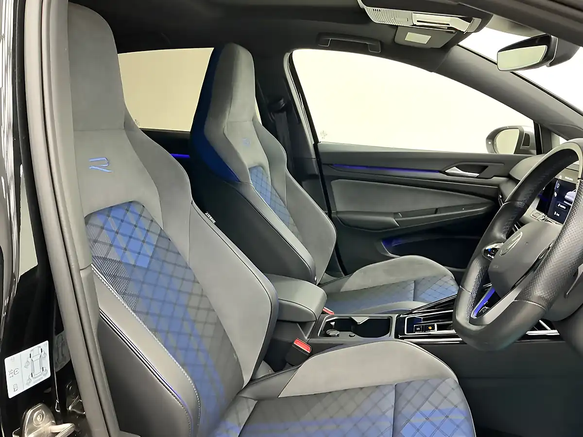 Used 2024 Volkswagen Golf R Deep Black - Interior and Exterior details 10