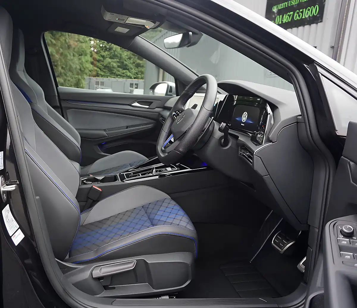 Used 2024 Volkswagen Golf R Deep Black Pearl - Interior and Exterior details 10