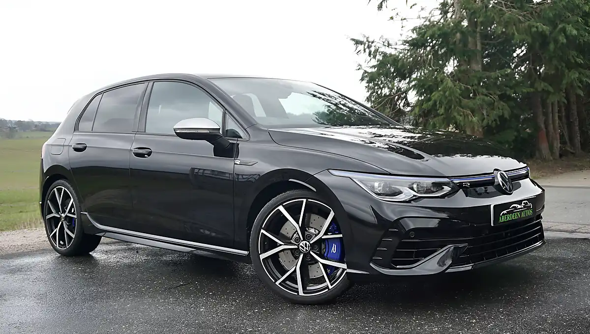 Used 2024 Volkswagen Golf R Deep Black Pearl - Interior and Exterior details 9