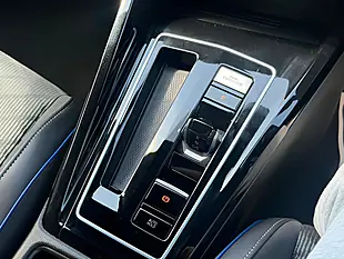 Used 2024 Volkswagen Golf R-Line Blue - Interior and Exterior details 10