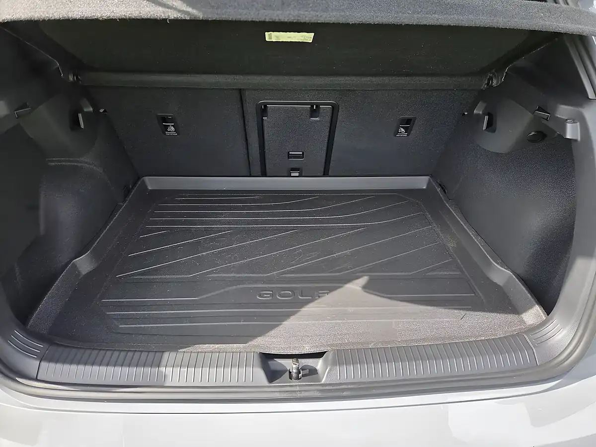 Used 2024 Volkswagen Golf R-Line Grey - Interior and Exterior details 9