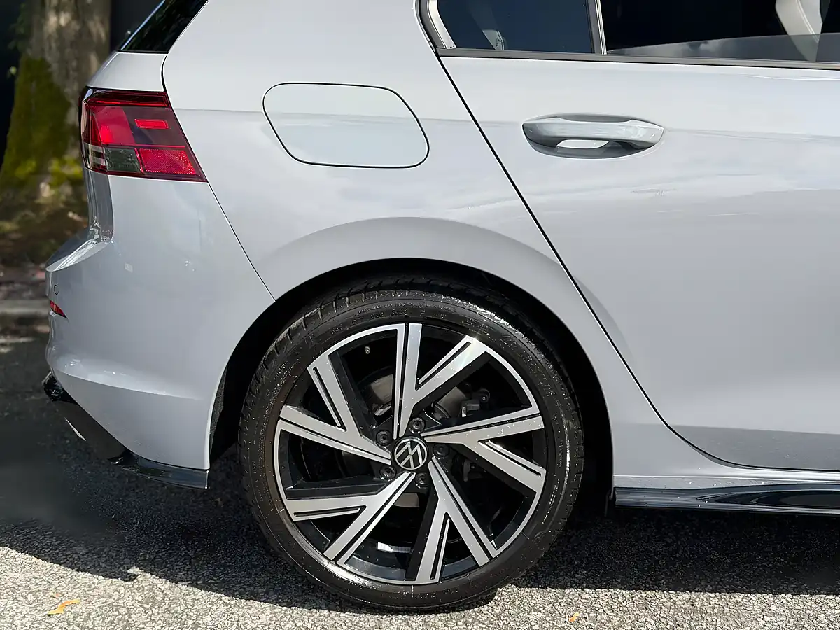 Used 2024 Volkswagen Golf R-Line Grey - Interior and Exterior details 13