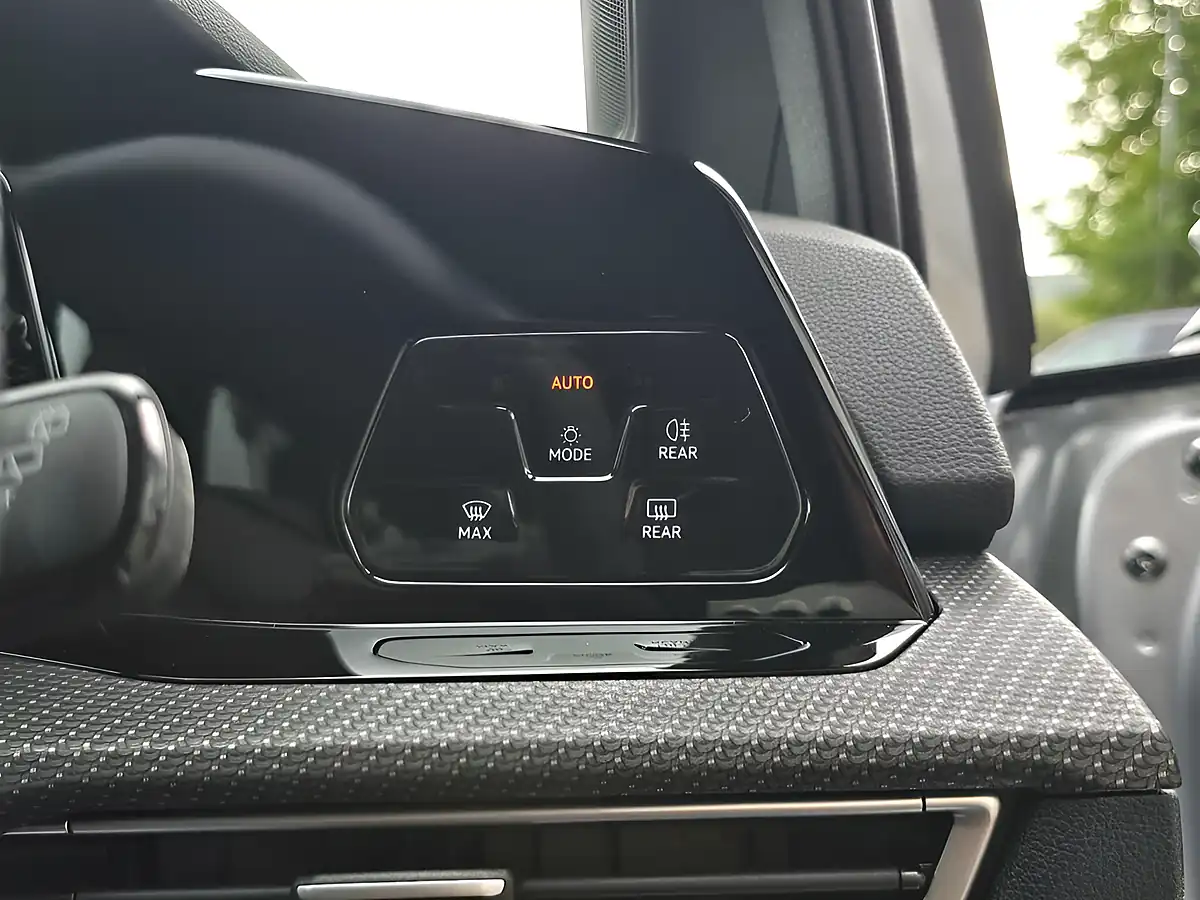 Used 2024 Volkswagen Golf R-Line Reflex Silver - Interior and Exterior details 13