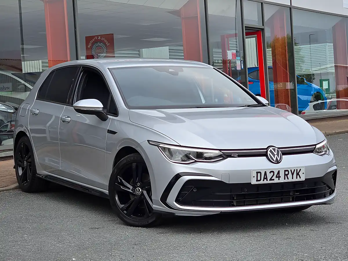 Used 2024 Volkswagen Golf R-Line Reflex Silver - Interior and Exterior details 7