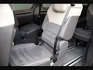 Used 2024 Volkswagen Multivan Style Long Blue - Interior and Exterior details 11