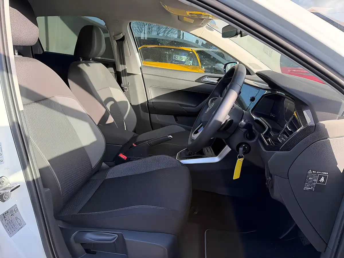 Used 2024 Volkswagen Polo Life White - Interior and Exterior details 13
