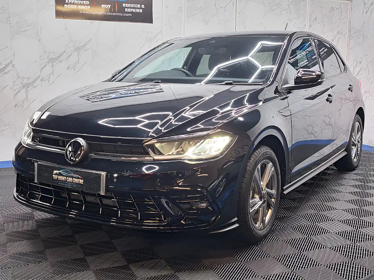 Used 2024 Volkswagen Polo R-Line Black - Interior and Exterior details 4