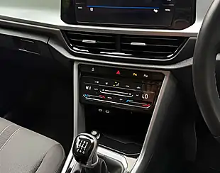 Used 2024 Volkswagen T-Roc Life Black - Interior and Exterior details 15