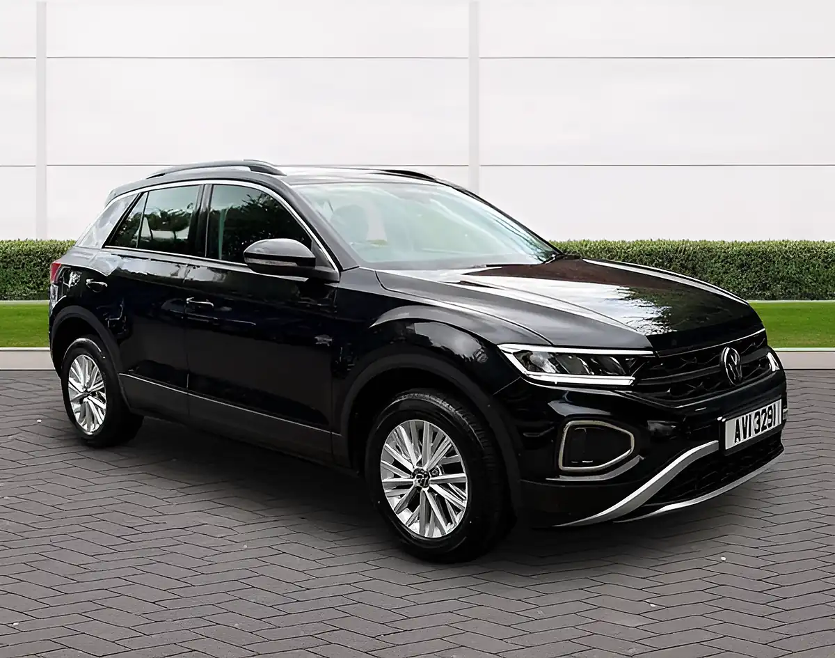Used 2024 Volkswagen T-Roc Life Black - Interior and Exterior details 20