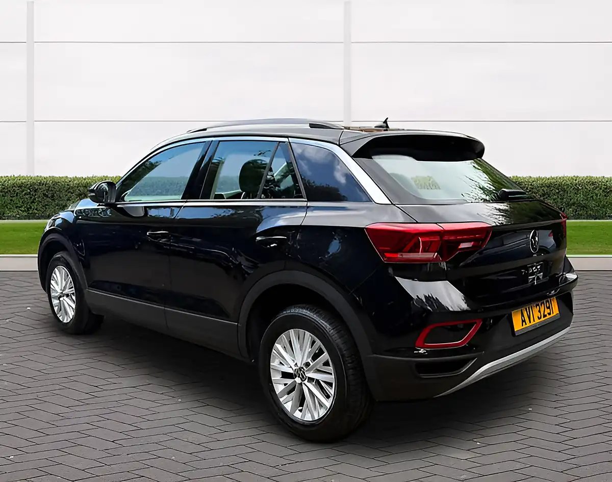 Used 2024 Volkswagen T-Roc Life Black - Interior and Exterior details 5