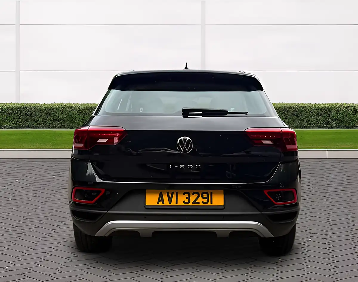 Used 2024 Volkswagen T-Roc Life Black - Interior and Exterior details 6