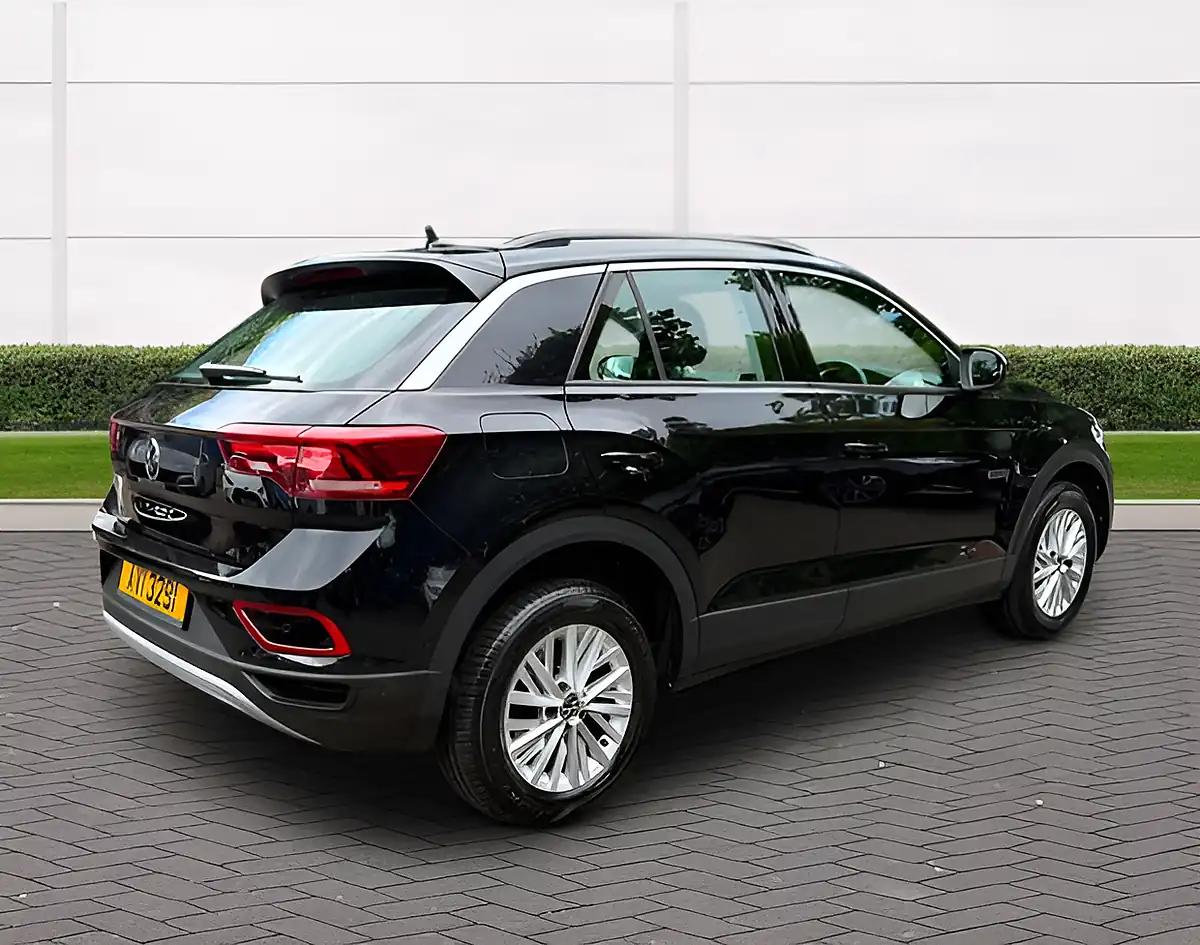 Used 2024 Volkswagen T-Roc Life Black - Interior and Exterior details 7