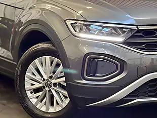 Used 2024 Volkswagen T-Roc Life Indium Grey - Interior and Exterior details 10