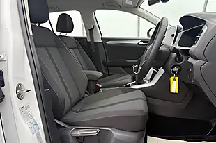 Used 2024 Volkswagen T-Roc Life White - Interior and Exterior details 20