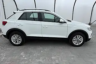 Used 2024 Volkswagen T-Roc Life White - Interior and Exterior details 3